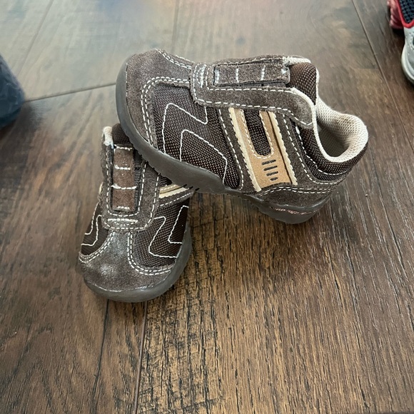 Baby Tennis Shoes - Nike and Stride Right - Picture 4 of 4